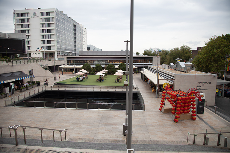 Horse _on_Concourse_768px